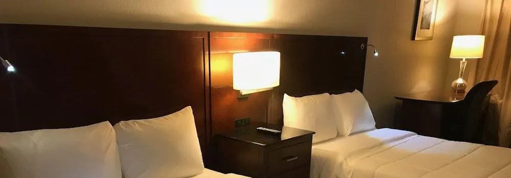 Stratus Suites