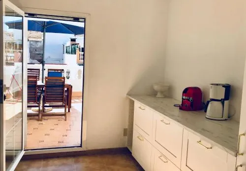 Private townhouse with roof terrace close to the beach