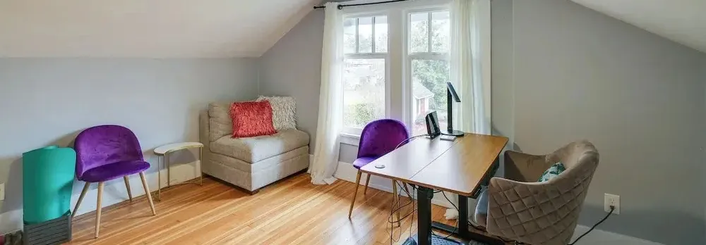 Charming Tacoma Vacation Home w/ Fenced Yard