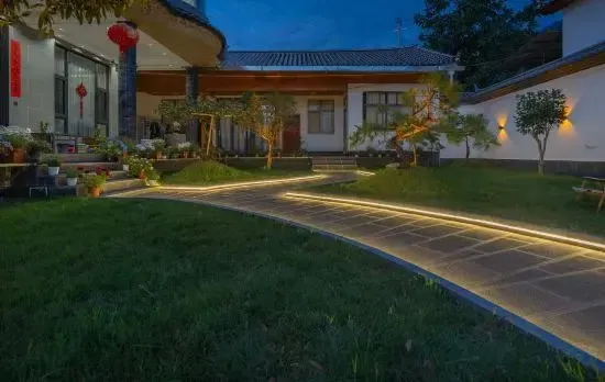 Nanfengli Homestay (Lijiang Sanyi Airport Branch)