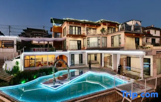 Dali Ziliang Seaview Hotel
