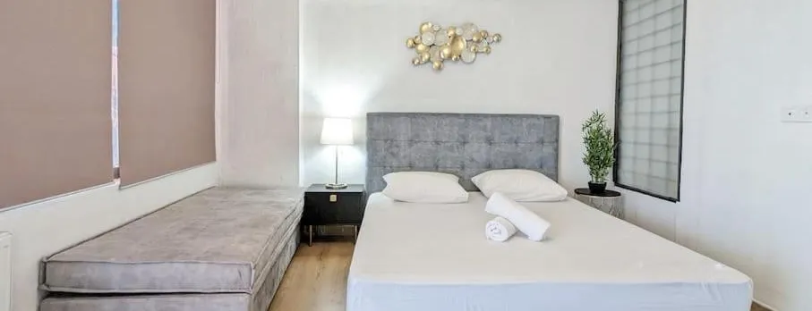 Athens Divas King Suite
