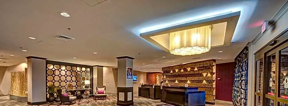 DoubleTree By Hilton Decatur Riverfront