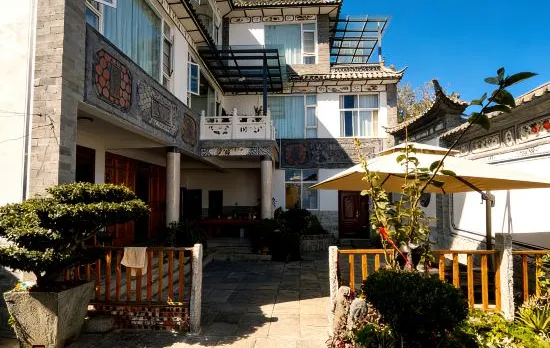 View the sea | Villa· Country · Seascape Art Villa (Dali Erhai Village Pier Store)