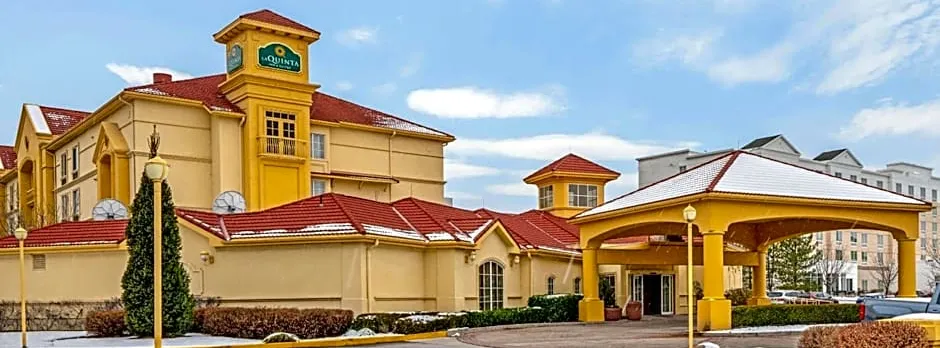 La Quinta Inn & Suites by Wyndham Salt Lake City Airport