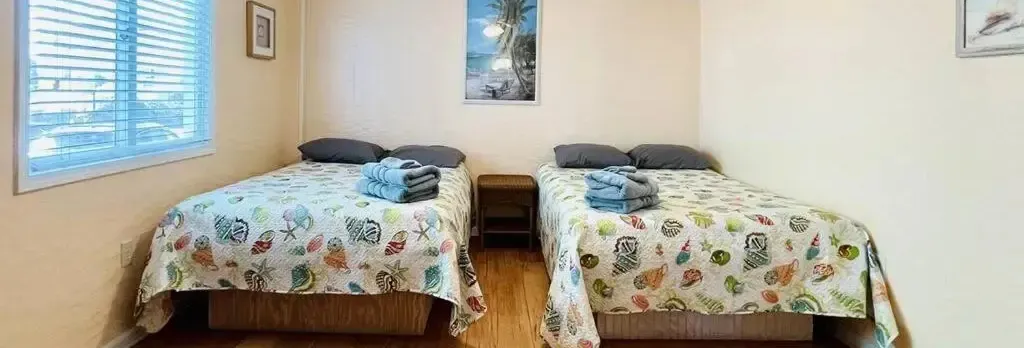 *OCEANFRONT HOUSE ON THE SAND*6 Kings*12br, 12ba*Private Hot Tub*SLEEP 36*PGP