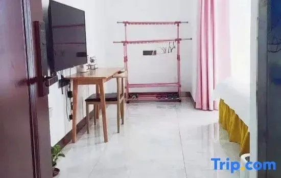 Qinqin Lily Homestay (Shanghai Jiading Yongsheng Road)