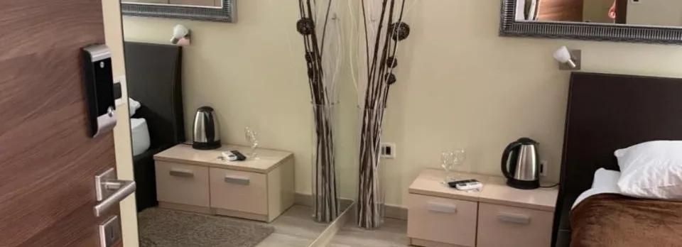 Enter Rooms