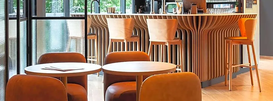 B&B HOTEL Paris Porte des Lilas