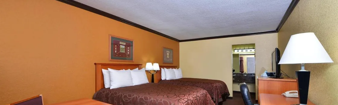 Xecutive Inn And Suites
