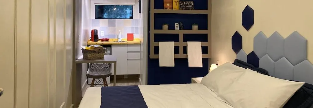 Urban Box House
