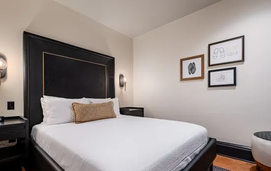 2BR Floor-to-Ceiling Canal Street Views | The Mayfair
