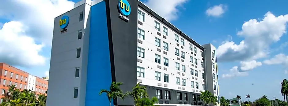 Tru by Hilton Florida City