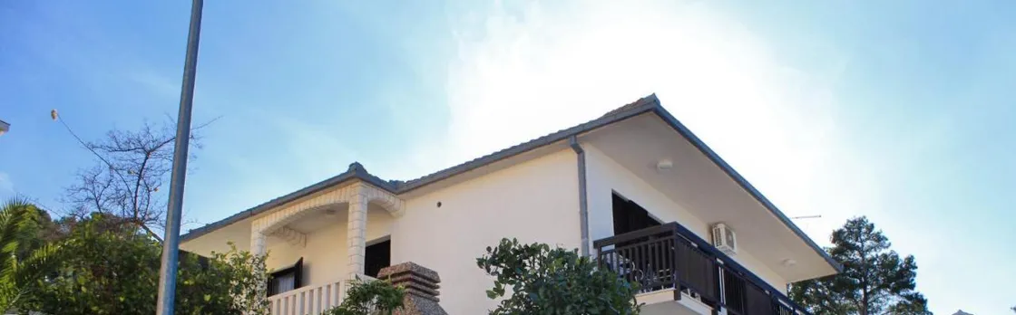 Apartments by the Sea Okrug Gornji, Ciovo - 8663
