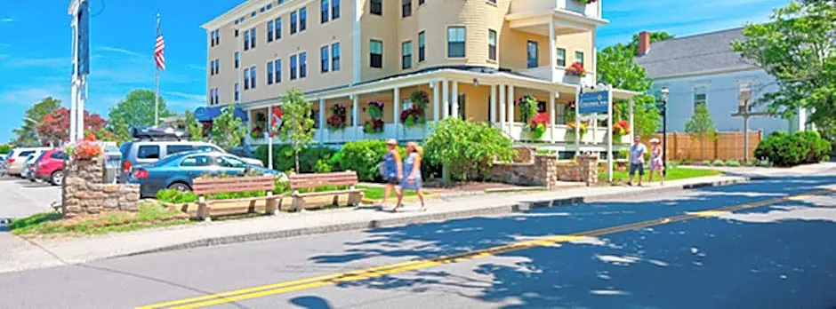 Colonial Inn