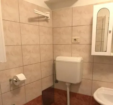 Spacious Family Apartment Free Parking Near Old Town