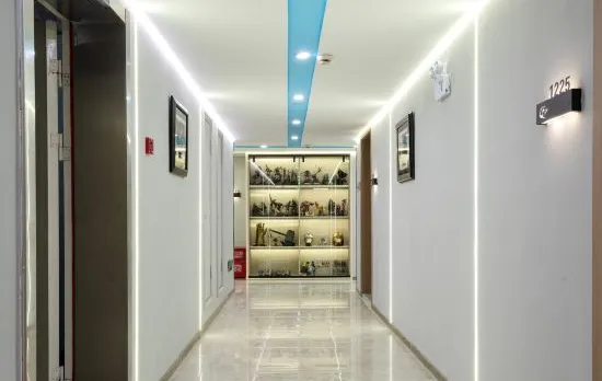 Clockwork Esports Hotel (Hangzhou Cuiyuan Wenyi Road Branch)