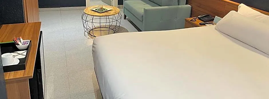 Aneto Hotel
