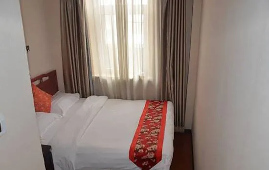 Hedeyuan Courtyard Hotel (Beijing Tiananmen Square Zhushikou Subway Station)