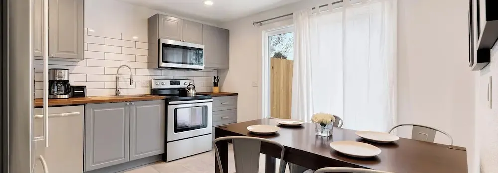 Rocky Mountain Gateway Spacious Yard, Group Stay