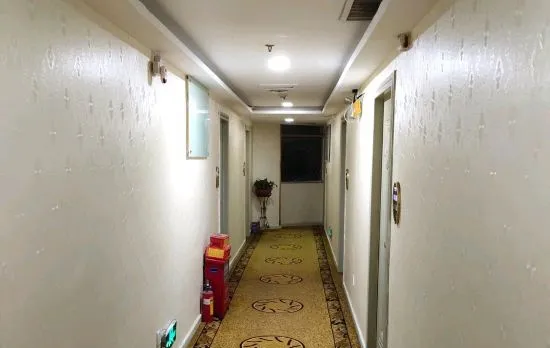 Jinpeng Hotel (Guangzhou Yongqingfang Chenjiaxuan Subway Station)