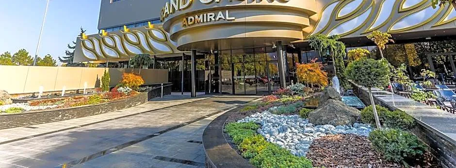 Admiral Hotel