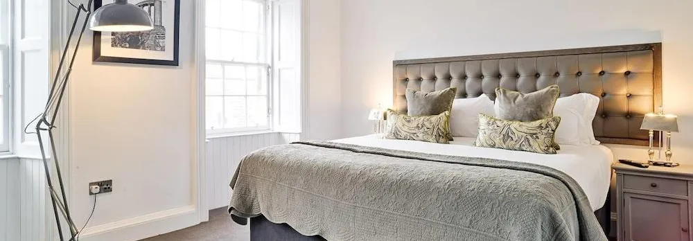 Joivy Luxury George Street Apartments: Castle Suite