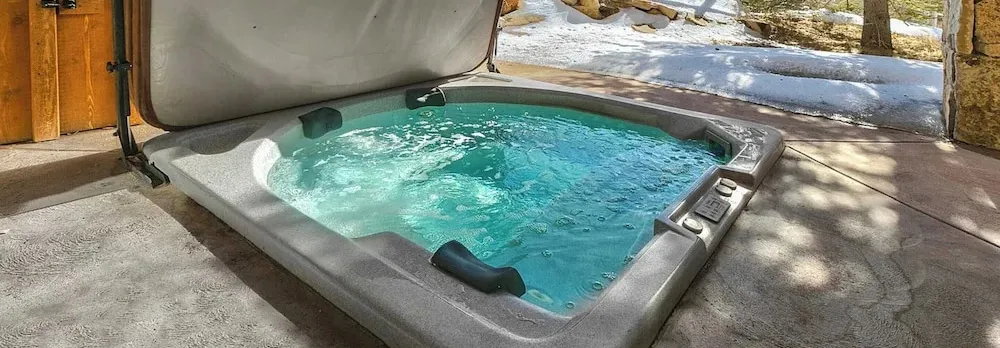 Telemark Luxury Retreat by Avantstay Stunning Views w/ Hot Tub, Theatre Room and Pool Table!