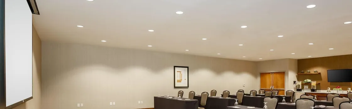 Doubletree Suites by Hilton Sacramento - Rancho Cordova