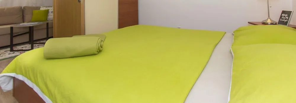 Apartment Shiny Love