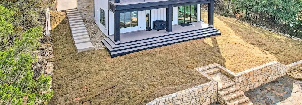 Luxury Lake Granbury Cliffside Home w/ Deck!