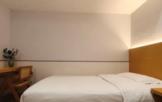 Weiduo Boutique Hotel (Jiangbei Airport Huixing Subway Station)