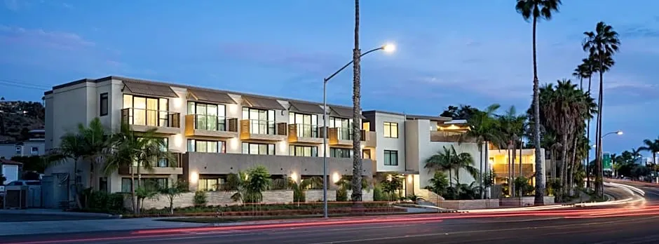 Holiday Inn Express and Suites La Jolla - Windansea Beach By IHG