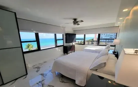 Majestic Oceanfront 3 Bedroom Views Every Room Large Corner Apartment - 901