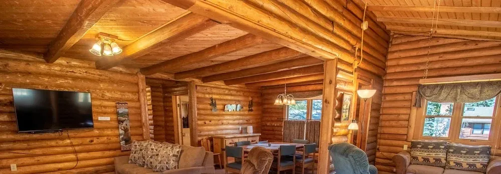 Castle Mountain Lodge