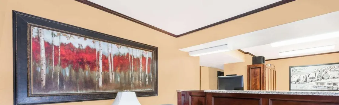 Super 8 by Wyndham Midwest City Ok