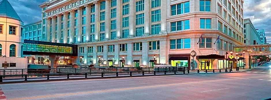 Residence Inn by Marriott Milwaukee Downtown