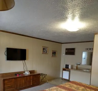 Budget Host 4U Motel
