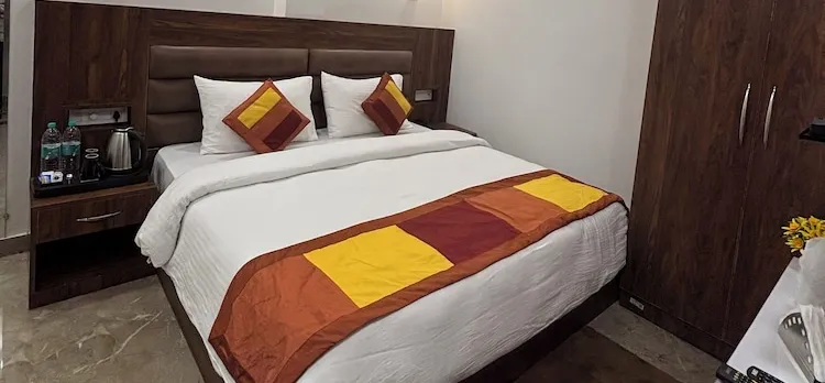 Hotel Kuber International IGI Airport