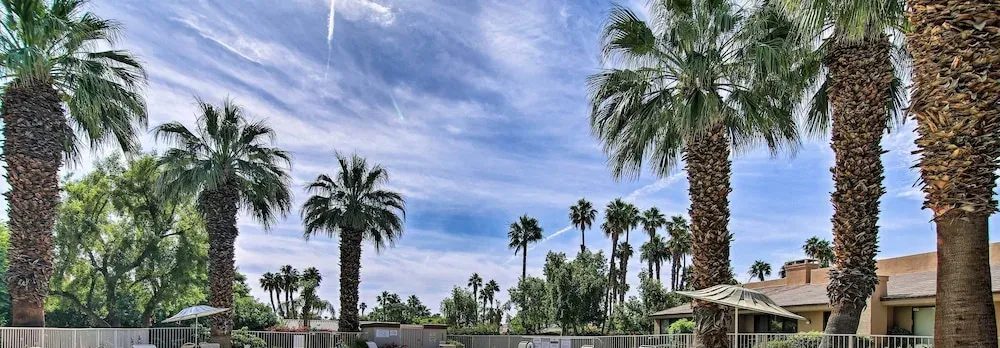 Golf Course View + Resort Perks: Palm Desert Gem!
