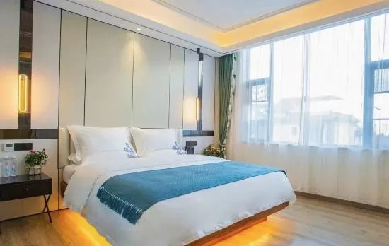 Yuejiang Hotel (Chongqing Huangjuanping Branch)