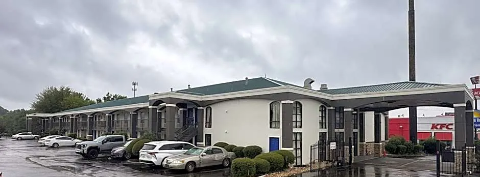 Days Inn & Suites by Wyndham Tuscaloosa - Univ. of Alabama