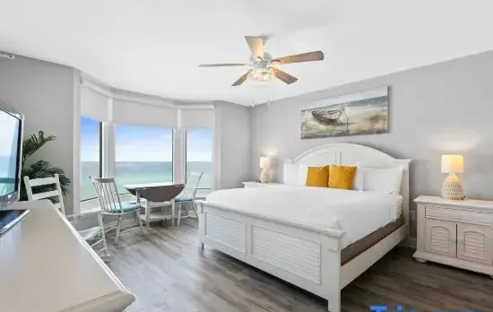 Emerald Beach 730