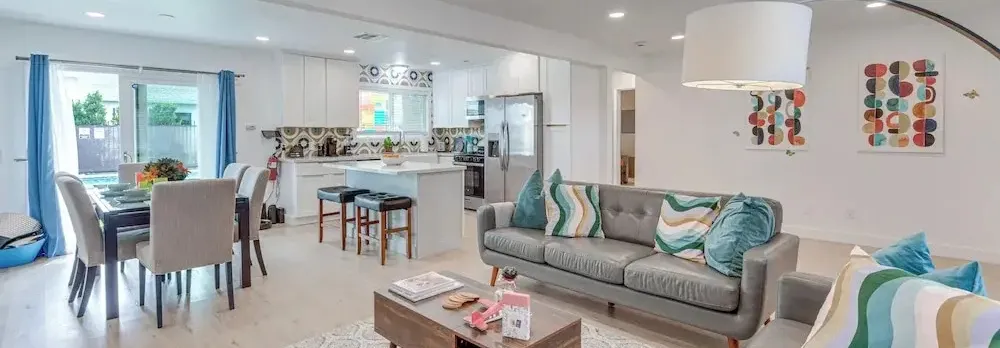 Luxurious Snowbird Haven 3 Mi to Dtwn Palm Springs