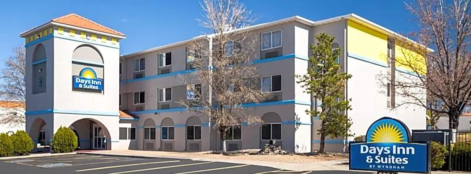 Days Inn & Suites by Wyndham Airport Albuquerque