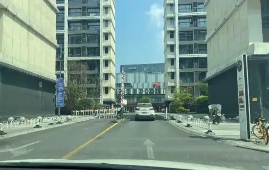Youyoujia Holiday Villa (Hangzhou Zhejiang University Zijin Harbor Xixi Sky Street)