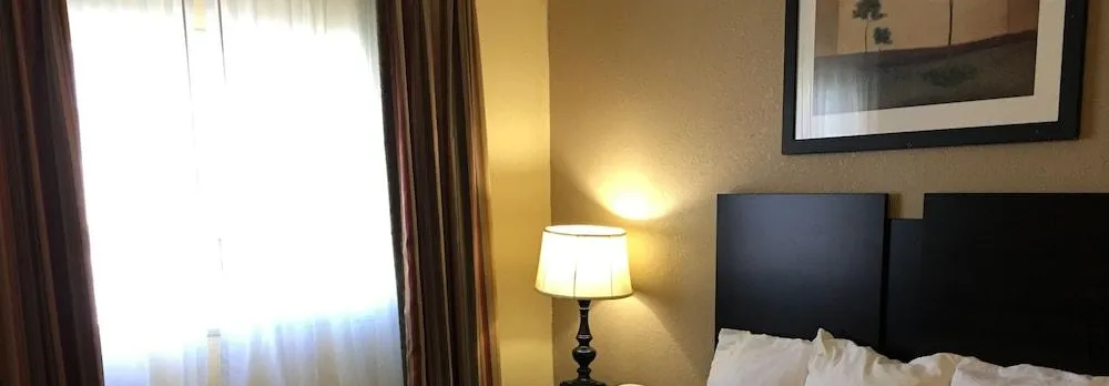 Red Rock Inn