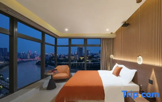 Xifan Sega Sky Riverview Hotel (North Bin 1st Road)