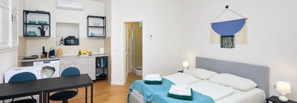 Dominium Premium Location Suites