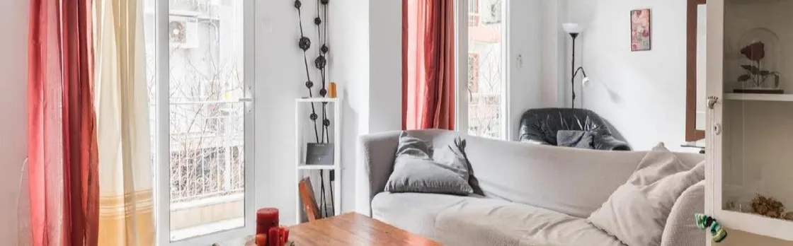 2bd- Perfect Location with Square View